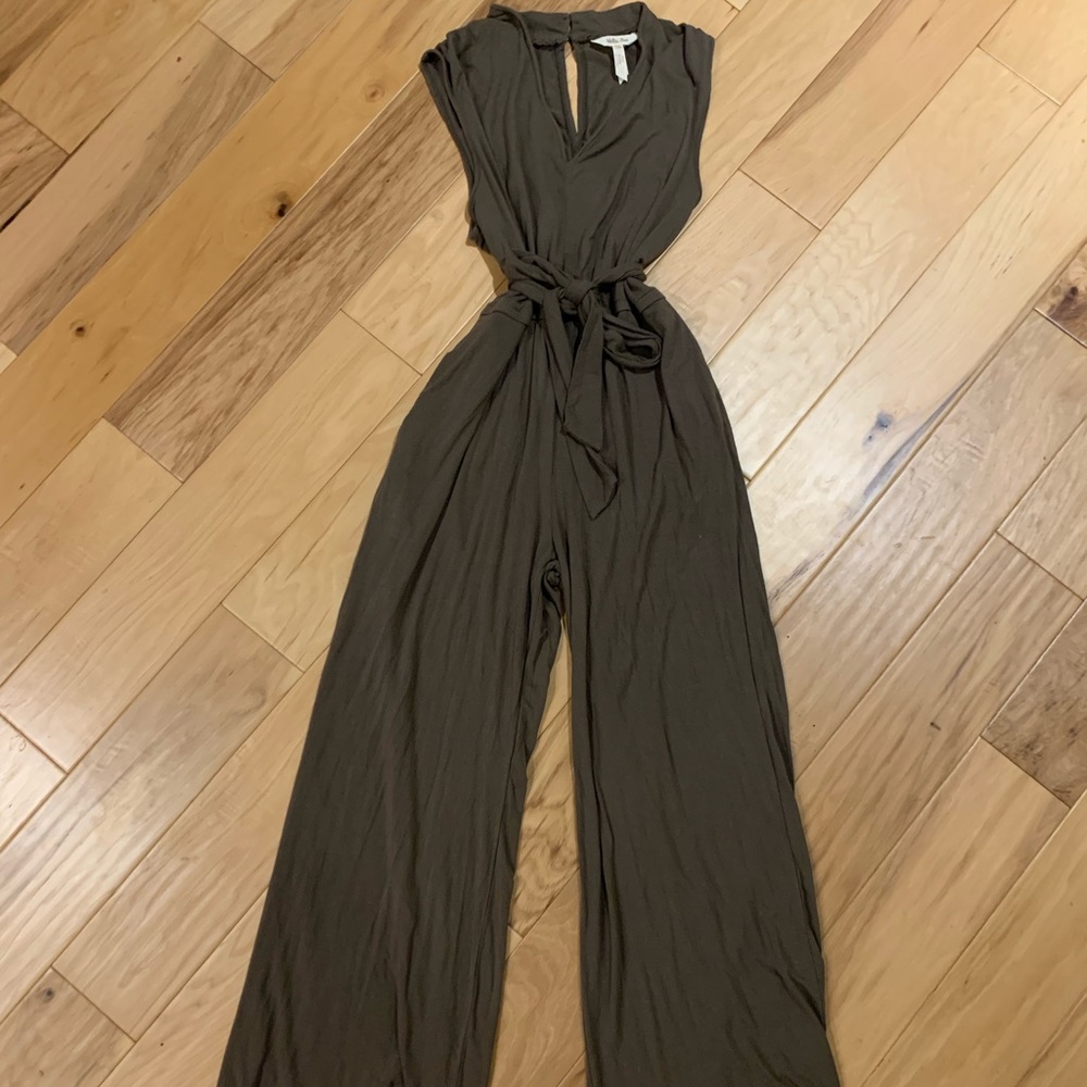 Matilda Jane wide legged romper in olive. Stretchy material!